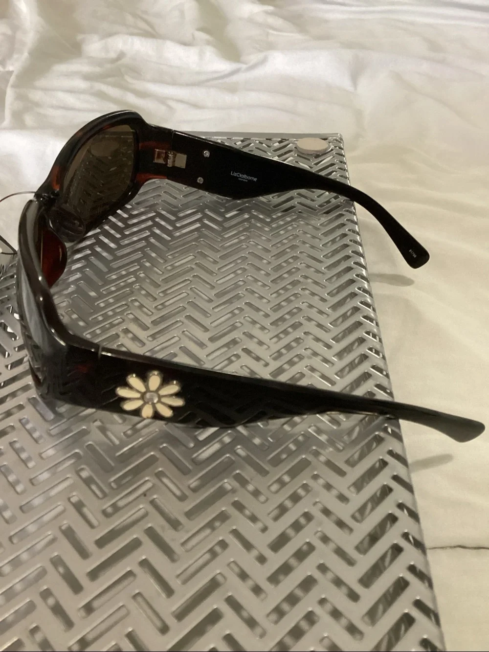 NWT Liz Claiborne Sunglasses